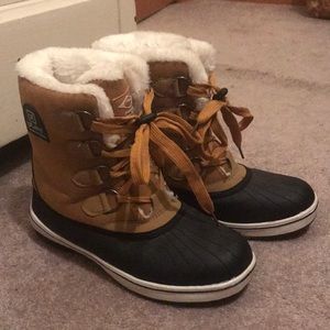 Winter boots